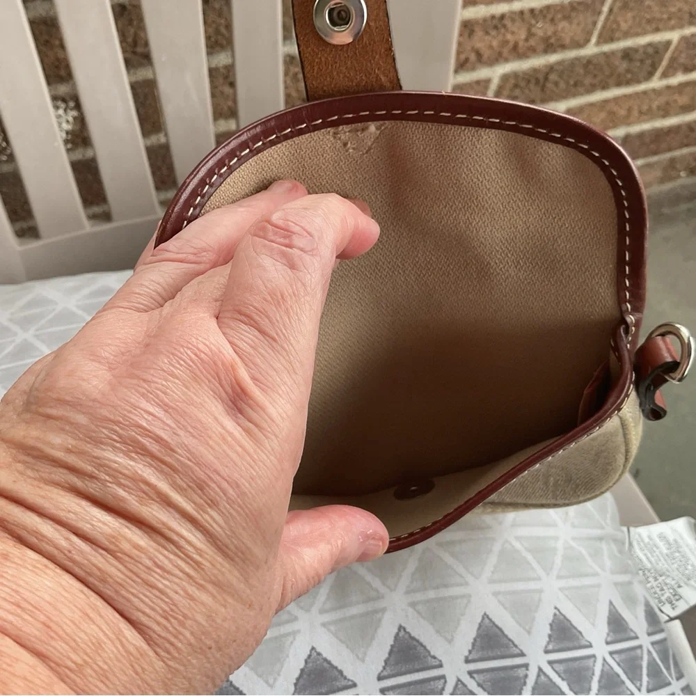 DOONEY AND BOURKE Stylish Beige with Brown Accent COIN POUCH - Picture 3 of 4